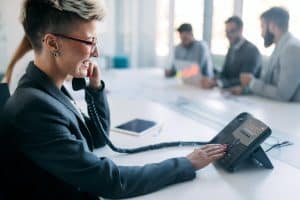 Vantaggi del centralino in cloud per le PMI: efficienza e risparmio